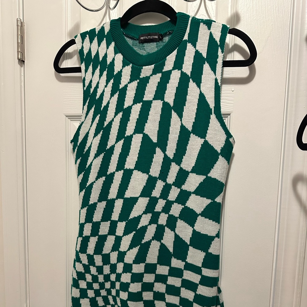 Green and White Geometric Knit Dress